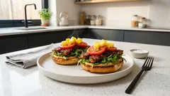 Tosty z masłem orzechowym i wędzonym tempehem – prosty przepis na sycące śniadanie